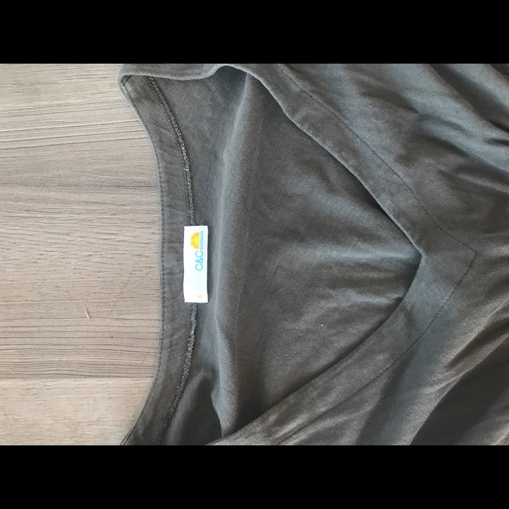 c&c grey short sleeve tunic top, small - Picture 3 of 3